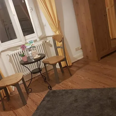 Forsthaus منزل للإقامة