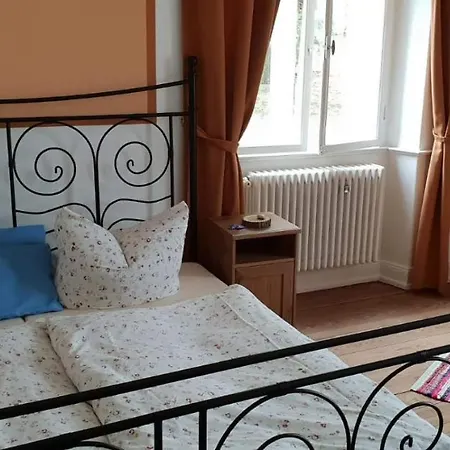 Forsthaus Homestay *